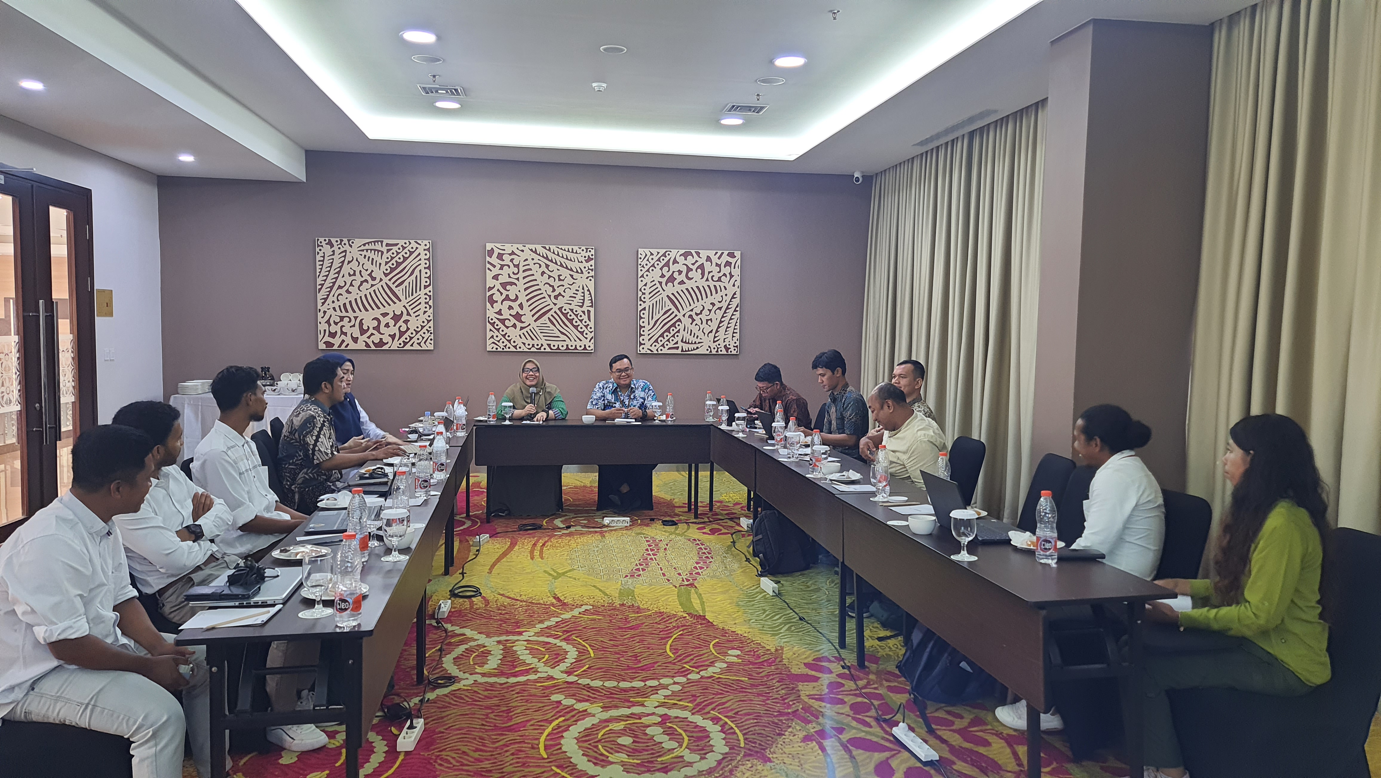 INTERNATIONAL COLLABORATION AWS ASSEMBLY AND CALIBRATION TRAINING in BMKG Stamet Kertajati