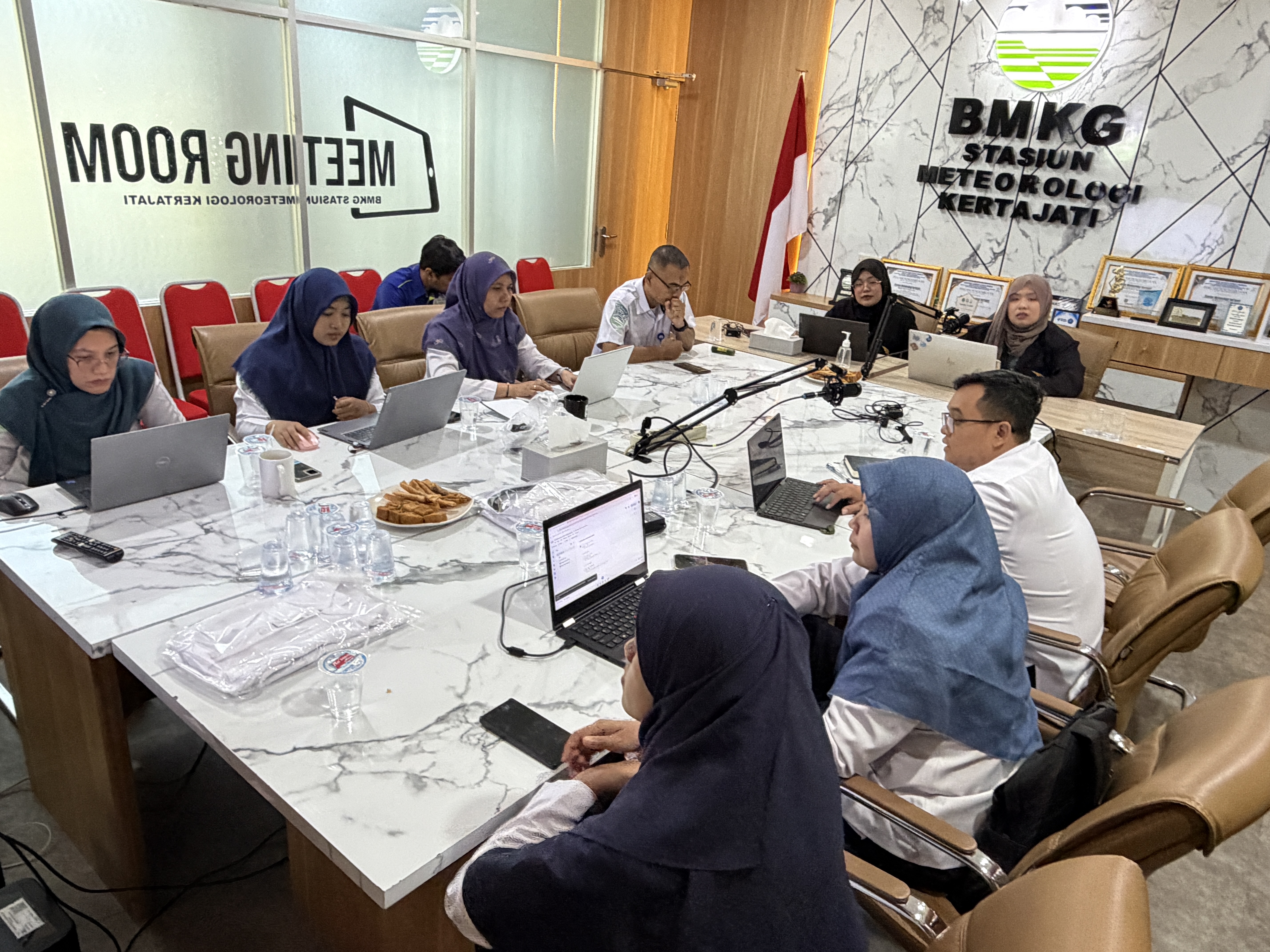 Training pengolahan data meteorologi tingkat dasar menggunakan python oleh mahasiswa Institut Teknologi Sumatera (ITERA)